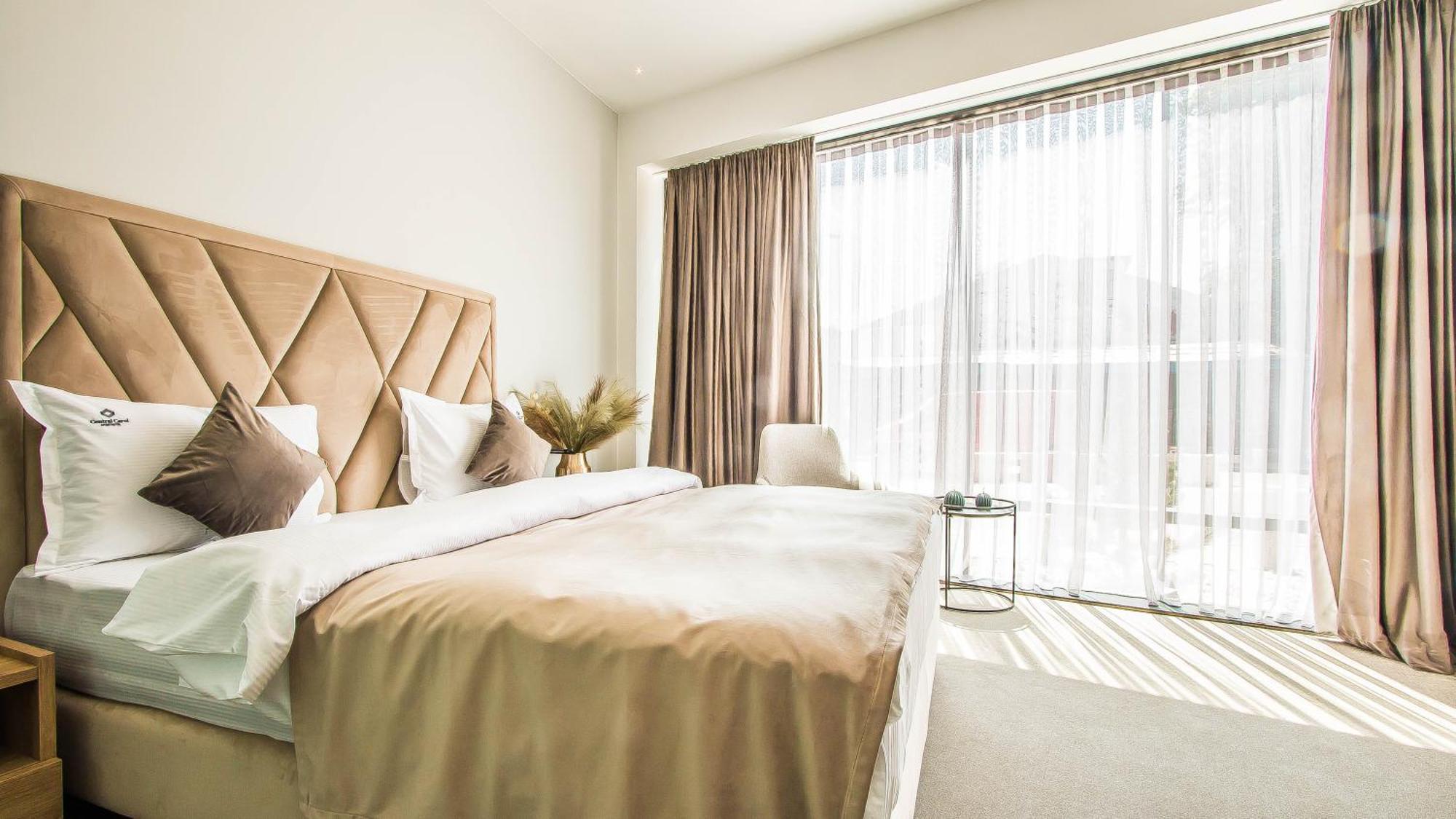 בוקרשט Central Apart Hotel מראה חיצוני תמונה